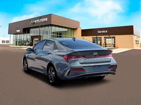 New 2026 Hyundai Elantra SEL Sport Premium FWD image 5