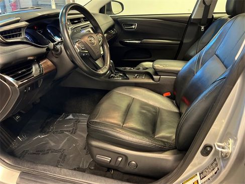 Used 2014 Toyota Avalon XLE Premium image 6