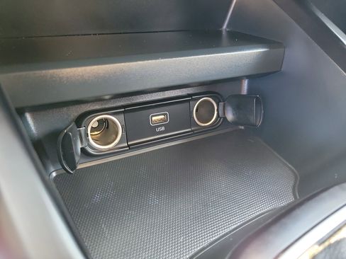 Used 2024 Kia Soul LX w/ Option Group 015 FWD image 27