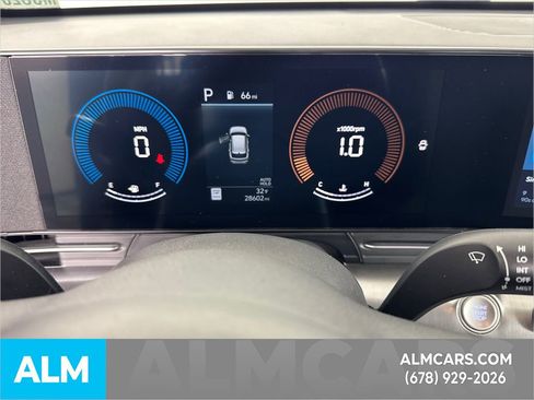 Used 2025 Hyundai Kona SEL image 31