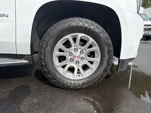 Used 2020 GMC Yukon SLT AWD/4WD image 13