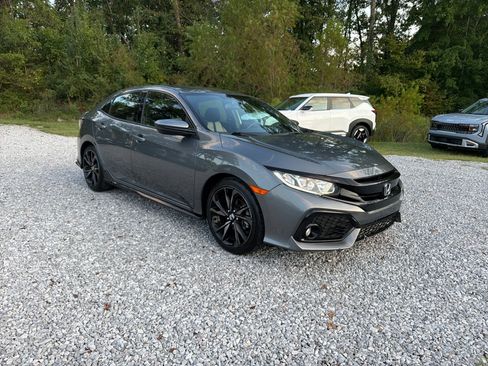 Used 2017 Honda Civic Sport image 3