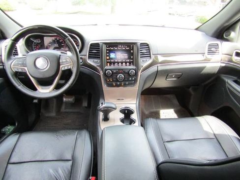 Used 2015 Jeep Grand Cherokee Overland w/ Advanced Technology Group image 14