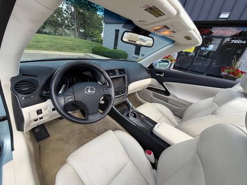 Used 2010 Lexus IS 250C RWD image 20