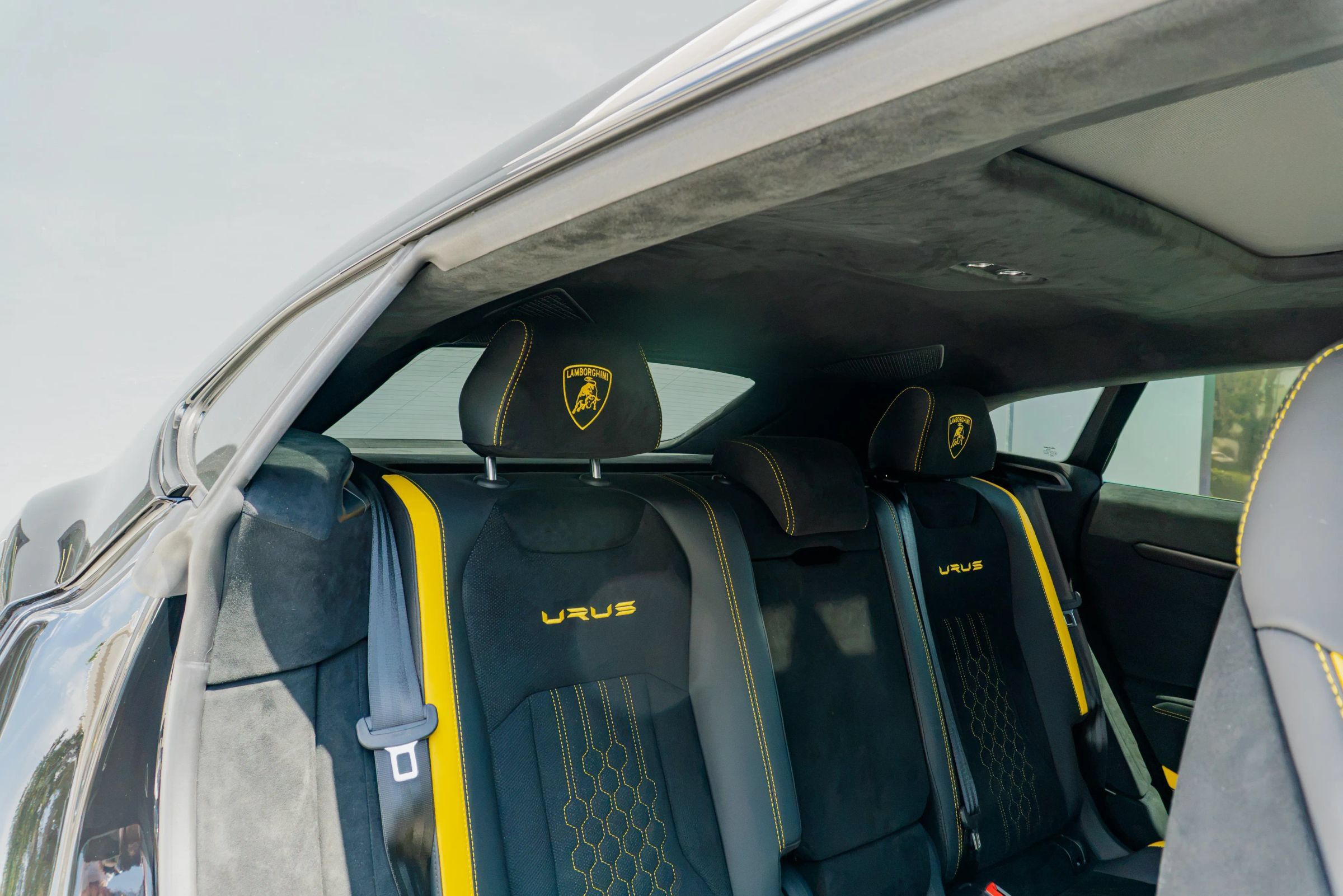 Used 2024 Lamborghini Urus Performante AWD/4WD image 54