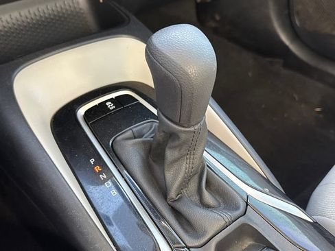 Used 2022 Toyota Corolla LE FWD image 24