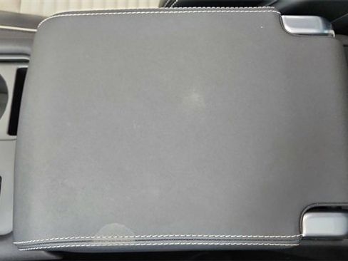 Used 2024 Land Rover Discovery Dynamic SE image 56