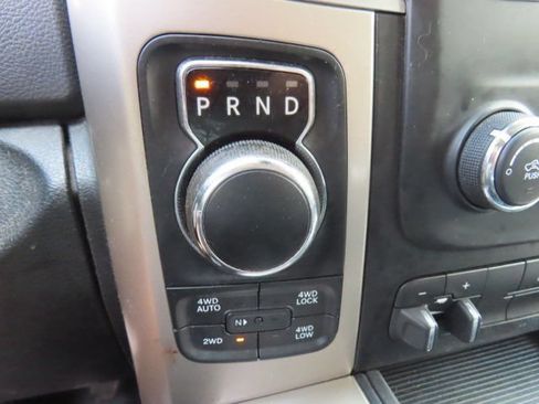 Used 2015 RAM 1500 Big Horn AWD/4WD image 30