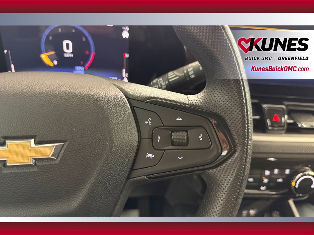 Used 2025 Chevrolet TrailBlazer LT AWD/4WD image 18