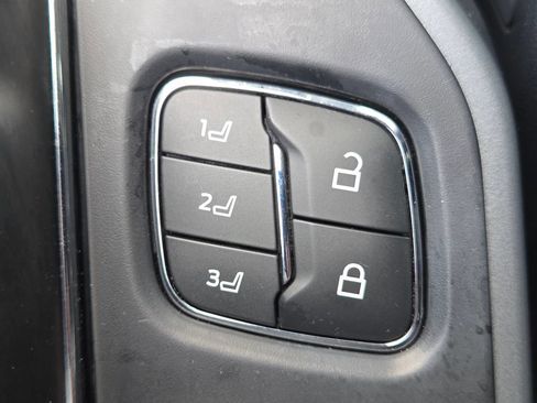 Used 2021 Ford F150 Lariat w/ Equipment Group 502A High AWD/4WD image 22