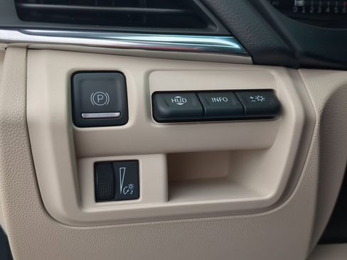 Used 2022 Cadillac CT4 Premium Luxury image 17