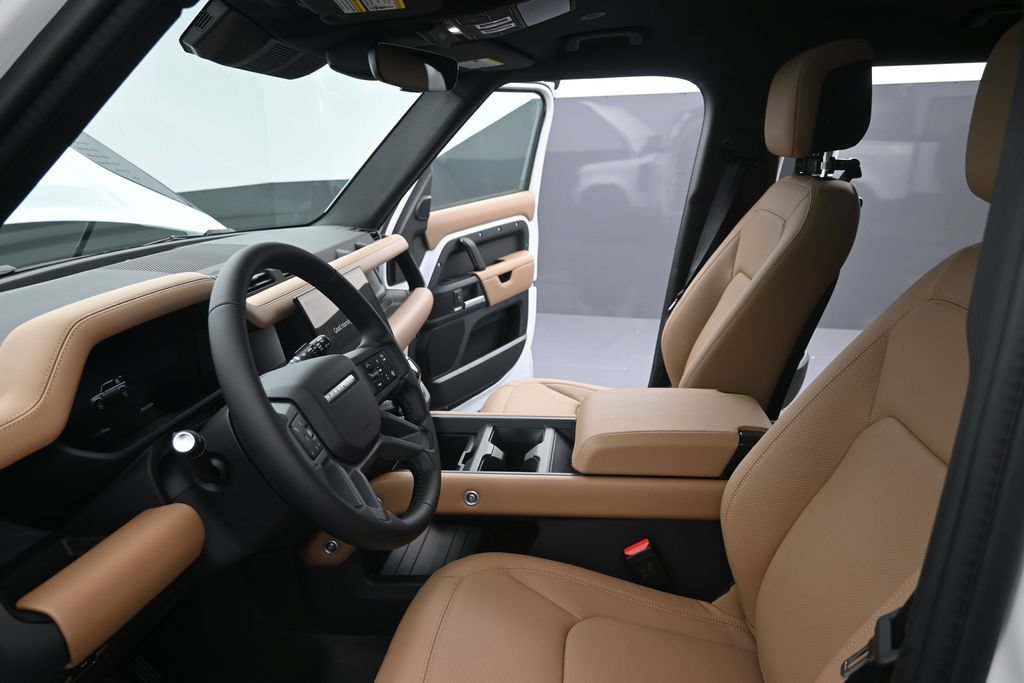 New 2026 Land Rover Defender 110 X-Dynamic SE AWD/4WD image 25