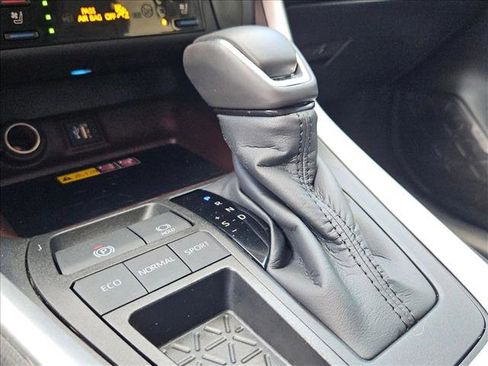 Used 2023 Toyota RAV4 Limited image 12