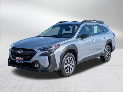 Certified 2025 Subaru Outback image 3