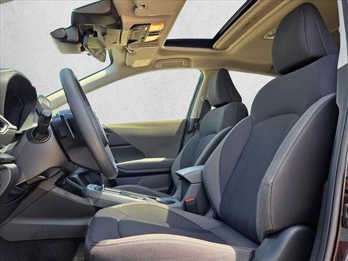 Used 2025 Subaru Crosstrek 2.0i Premium image 11