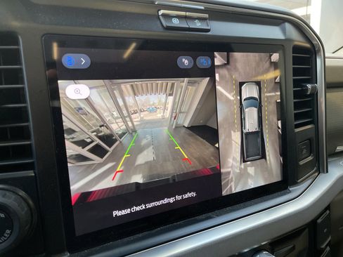 Used 2025 Ford F450 Platinum w/ Platinum Plus Package image 31