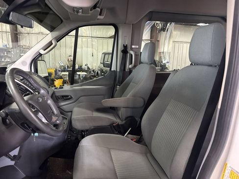 Used 2016 Ford Transit 350 XLT RWD image 2