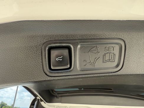 Used 2020 Ford Expedition Platinum image 48