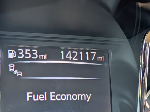 Used 2018 Nissan Titan PRO-4X w/ Pro-4x Utility Package image 8