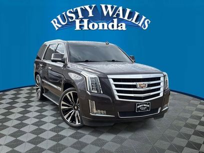 Used 2016 Cadillac Escalade Luxury