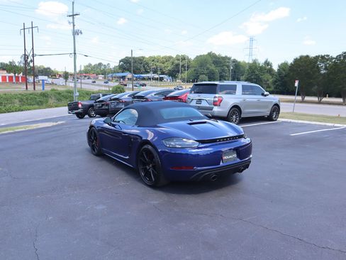 Used 2021 Porsche 718 Boxster GTS RWD image 10
