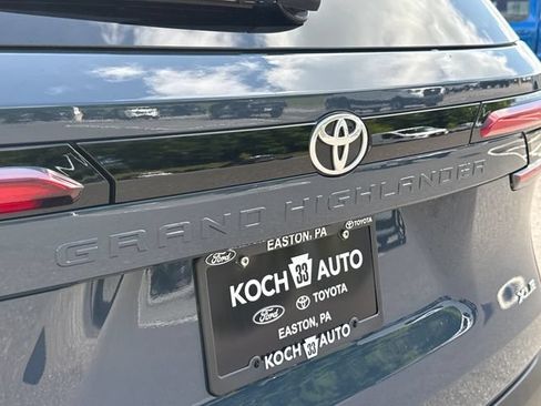 Certified 2026 Toyota Grand Highlander AWD image 37