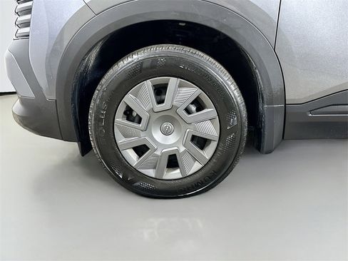 Used 2025 Nissan Kicks S image 8