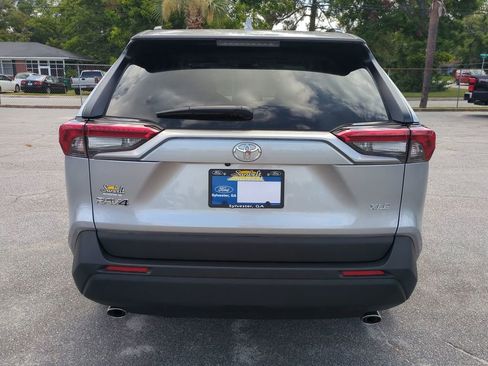 Used 2023 Toyota RAV4 XLE image 5