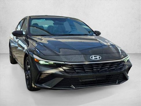 New 2026 Hyundai Elantra Sport image 6