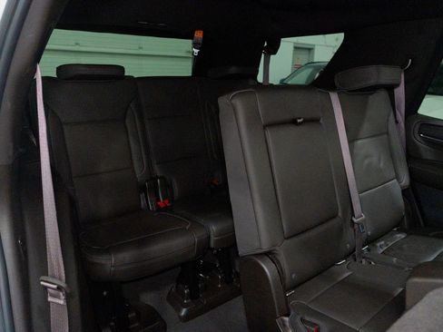 Used 2022 GMC Yukon Denali image 32