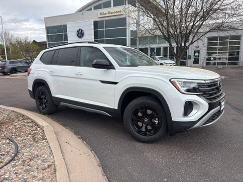 New 2026 Volkswagen Atlas Peak Edition AWD/4WD image 1