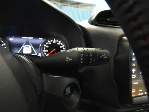 Used 2021 Jeep Renegade Trailhawk w/ Sun & Sound Group AWD/4WD image 14