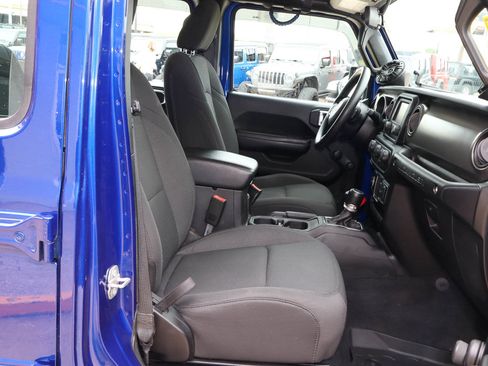 Used 2019 Jeep Wrangler Unlimited Sport AWD/4WD image 31