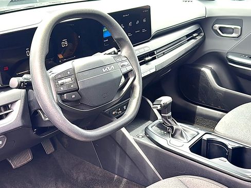Used 2025 Kia K4 FWD image 12