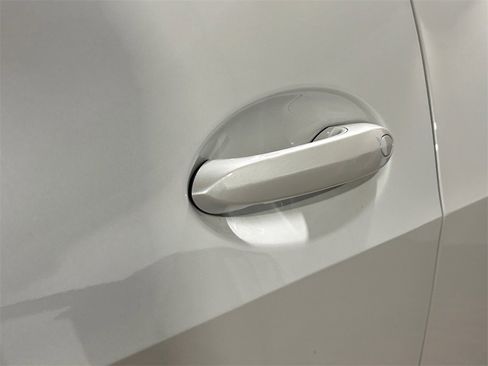 Used 2021 BMW X5 M w/ Competition Package image 12