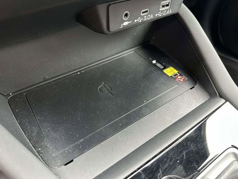 Certified 2025 Subaru Forester Premium image 21