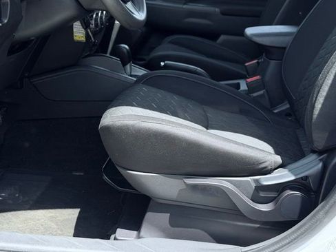 Used 2024 Mitsubishi Outlander Sport ES AWD/4WD image 15