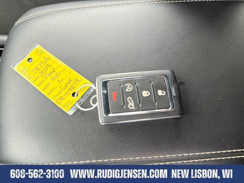 Used 2023 Jeep Grand Cherokee L Laredo AWD/4WD image 27