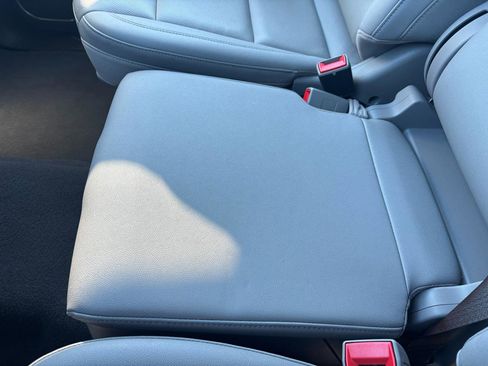 Used 2025 GMC Sierra 1500 SLT image 27