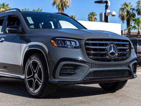 Certified 2026 Mercedes-Benz GLS 450 4MATIC image 3