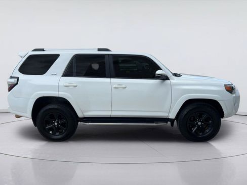 Used 2019 Toyota 4Runner SR5 Premium AWD/4WD image 2
