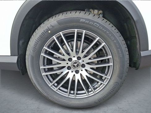 Certified 2025 Mercedes-Benz GLC 300 4MATIC image 7