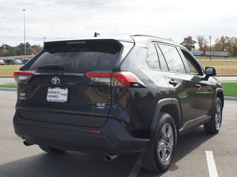 Used 2024 Toyota RAV4 XLE image 17