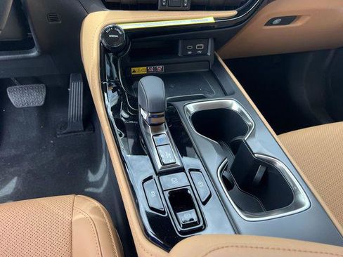 Certified 2025 Lexus NX 250 FWD w/ Towing Package (2000 Lbs) image 21