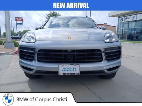 Used 2022 Porsche Cayenne S image 2