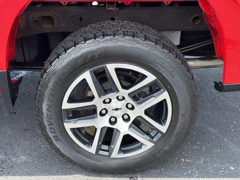 Used 2020 Chevrolet Silverado 1500 Custom Trail Boss w/ Custom Convenience Package AWD/4WD image 11