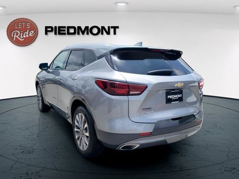Used 2023 Chevrolet Blazer Premier w/ Driver Confidence II Package FWD image 7