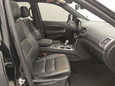 Used 2021 Jeep Grand Cherokee Limited image 21