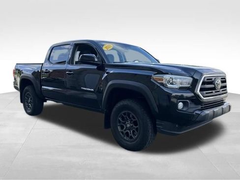 Used 2018 Toyota Tacoma SR5 AWD/4WD image 7