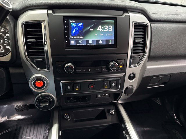 Used 2019 Nissan Titan PRO-4X AWD/4WD image 20